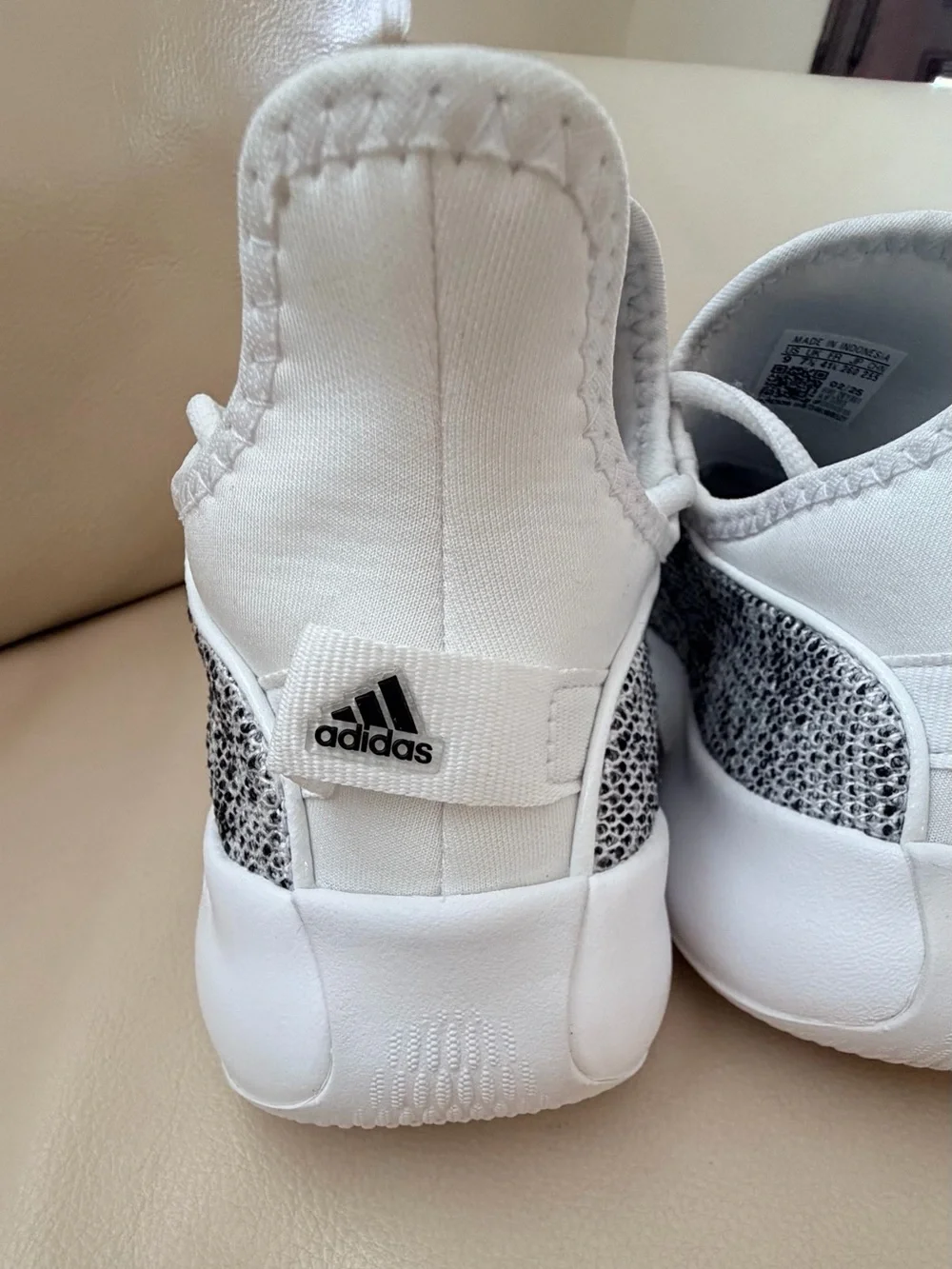 Adidas Cloudfoam Pure SPW Women Shoes Size 9 Grey White Running Sneakers IF3393